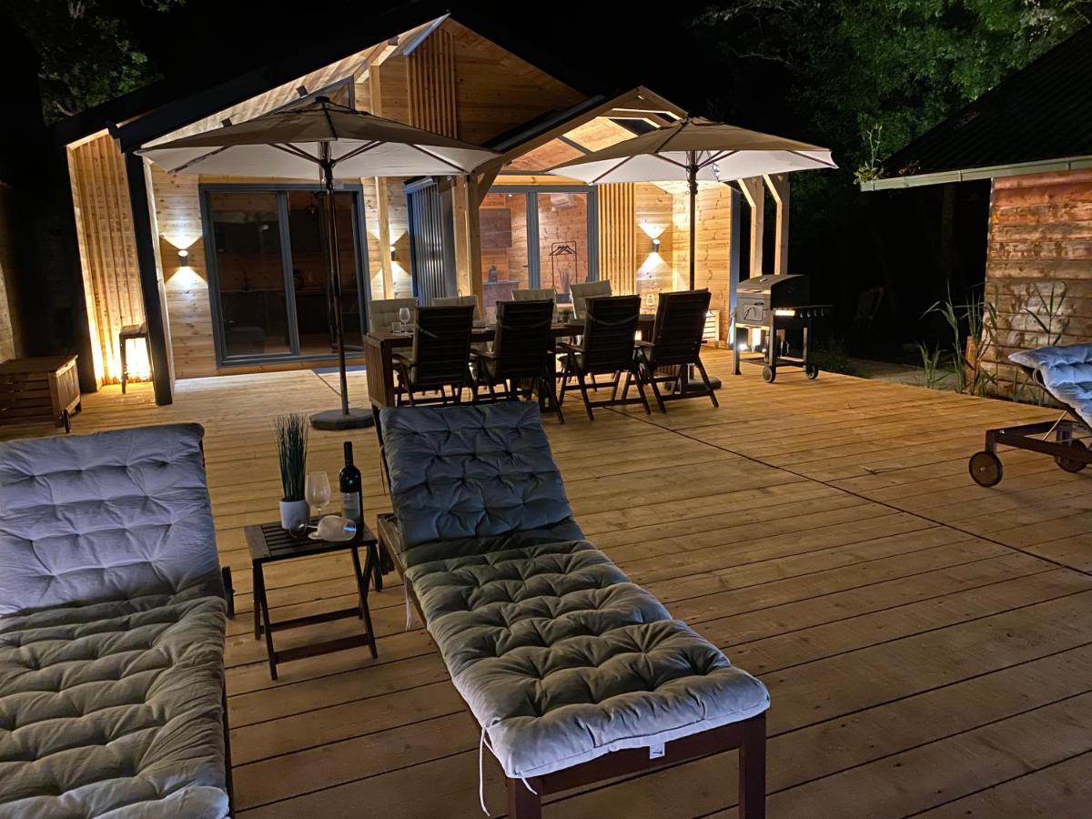 Cj Ada Bojana House I Xxl Terracei Bbq I Betw Bridgebeach I Air Con Holiday home Ulcinj